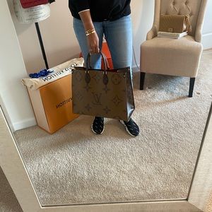 Louis Vuitton on the go bag GM